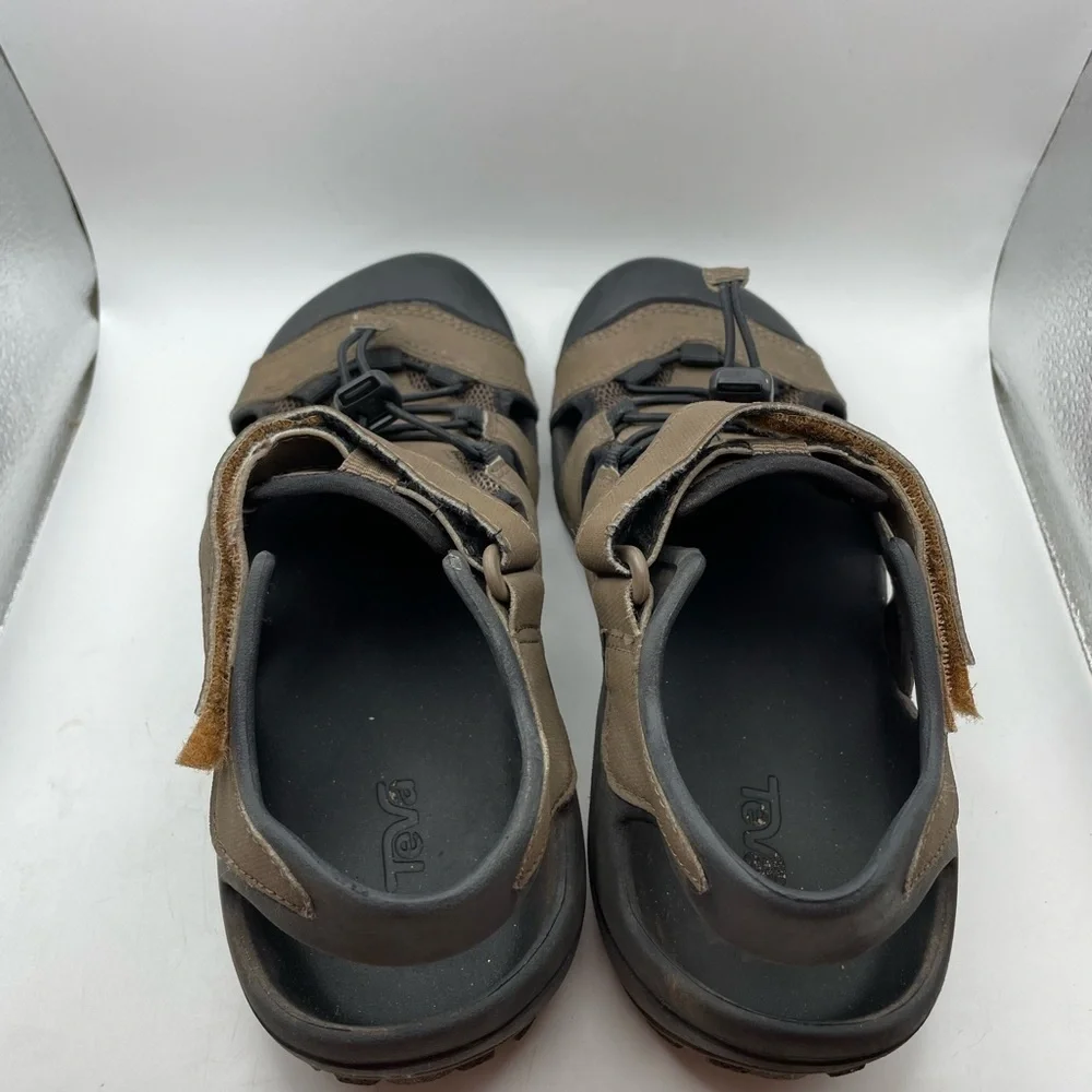 Teva Flintwood men’a brown hiking sandals size 8